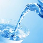 Можно ли пить воду при похудении?